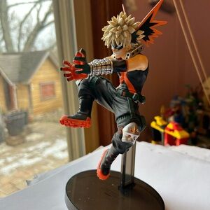Katsuki Bakugo Fighting Action Figure